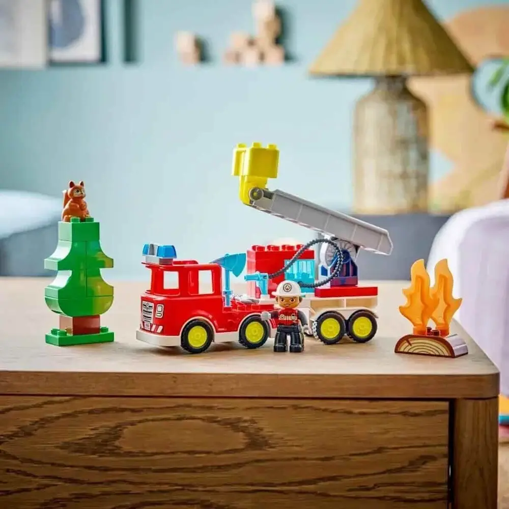 10473 Lego Duplo Hortumlu İtfaiye Aracı ve İtfaiyeci 28 parça +2 yaş 6