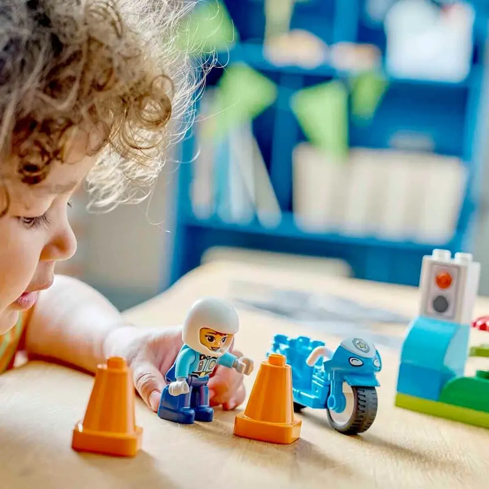 10471 Lego Duplo Mi Polis Motosikleti 11 parça +2 yaş 5
