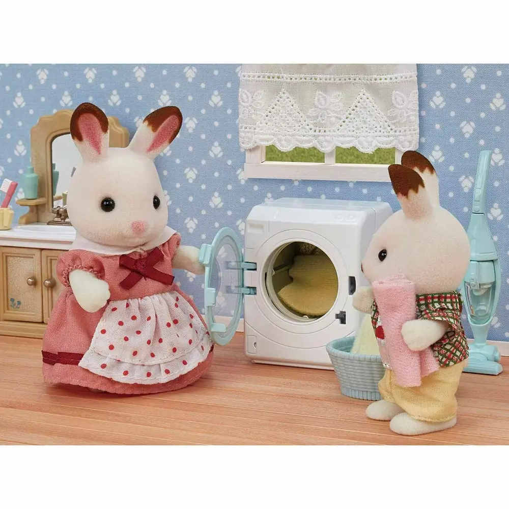5445 Sylvanian Families Çamaşır Makinesi ve Süpürge +3 yaş figür dahil değil 3