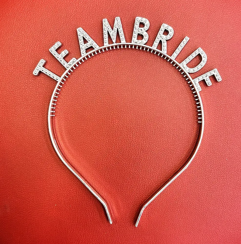 Gümüş Renk Team Bride Taç Plastik – Gelin ve Nedime Tacı 2
