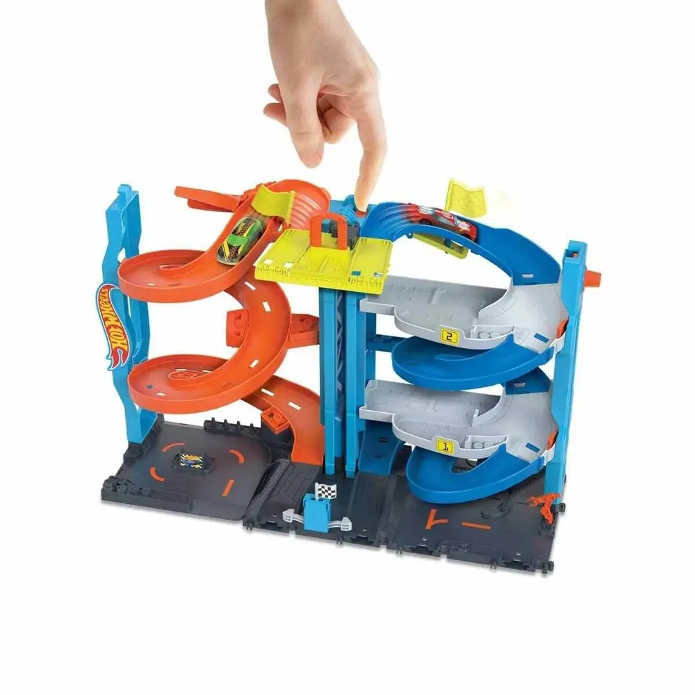 HKX43 Hot Wheels Heynlı Yarış Kulesi 3