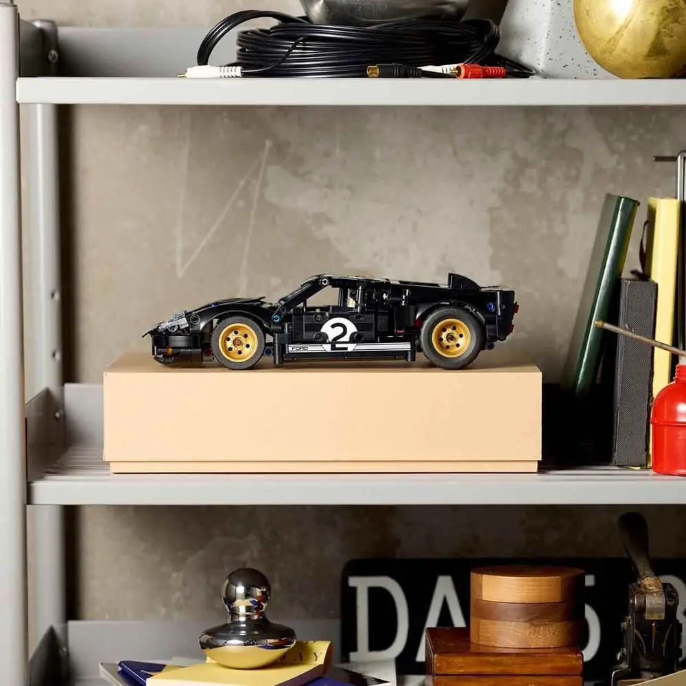 42223 Lego Technic 1966 Ford GT40 II 793 parça +18 yaş 5
