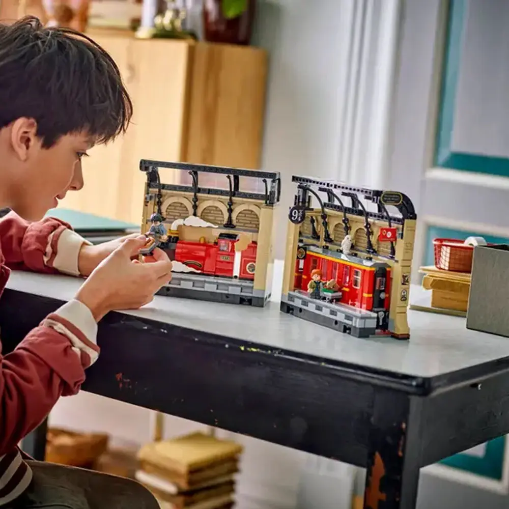 76450 Lego Harry Potter - lık Dekoru: Hogwarts Ekspresi 832 parça +10 yaş 6