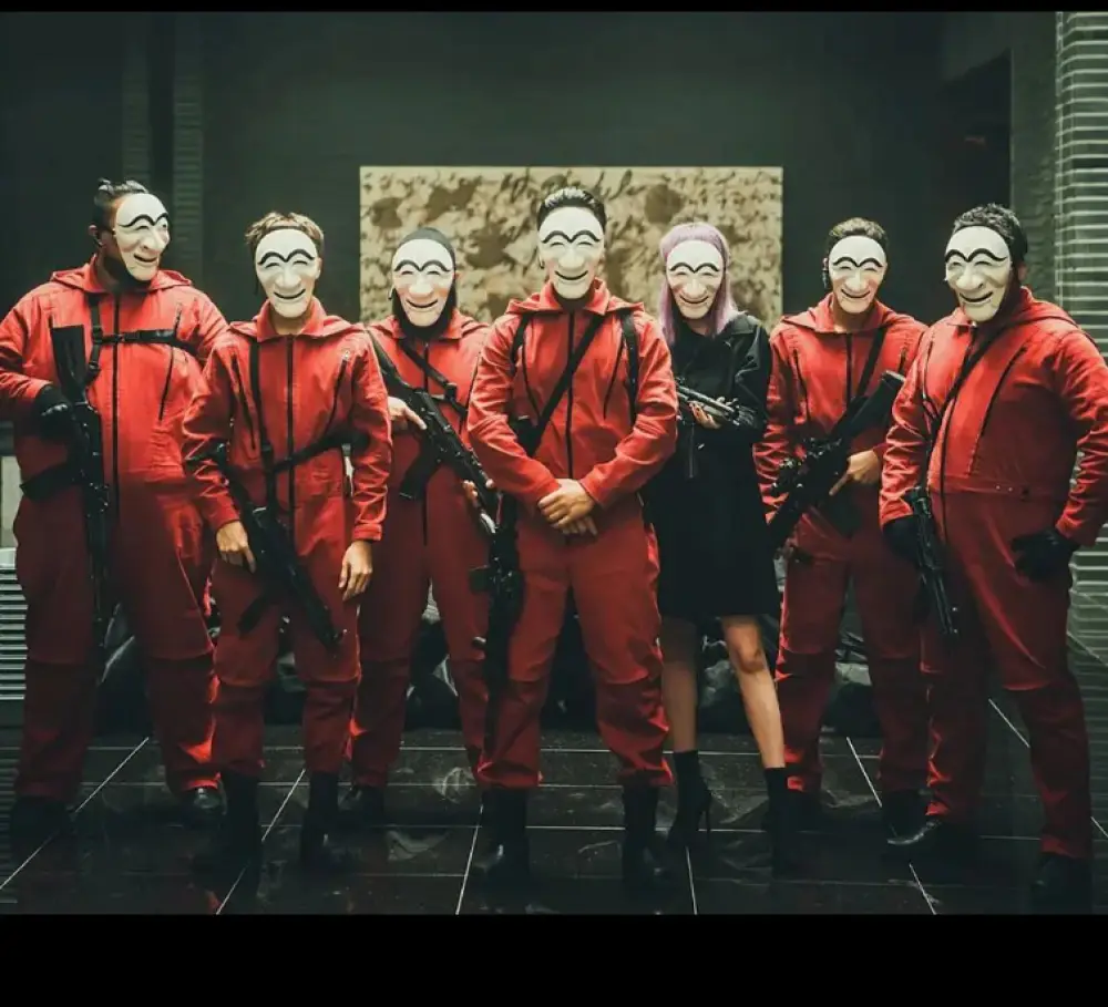 Koreli Hırsız Teatral Hahoe Maskesi - Para Heist Maskesi - Dali Maskesi 3