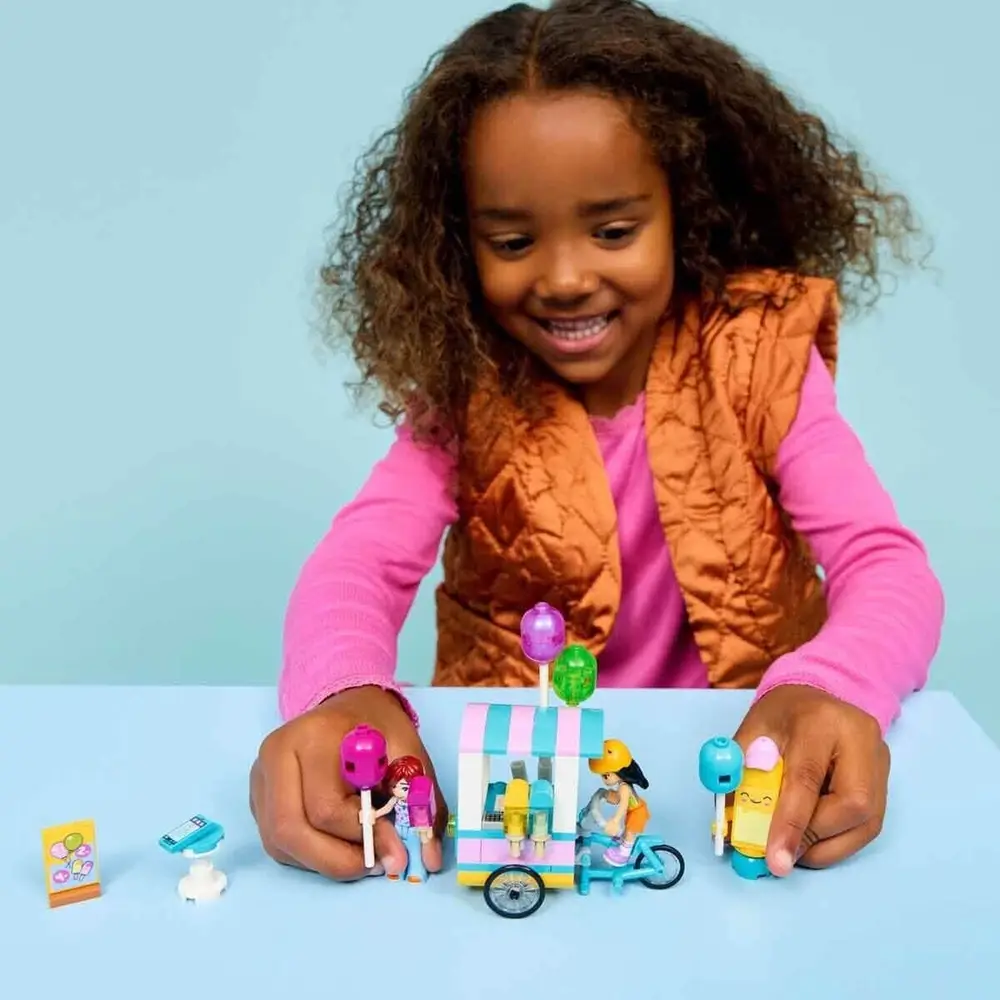 42692 Lego Friends Dondurma ve Bn Standı 107 parça +6 yaş 5