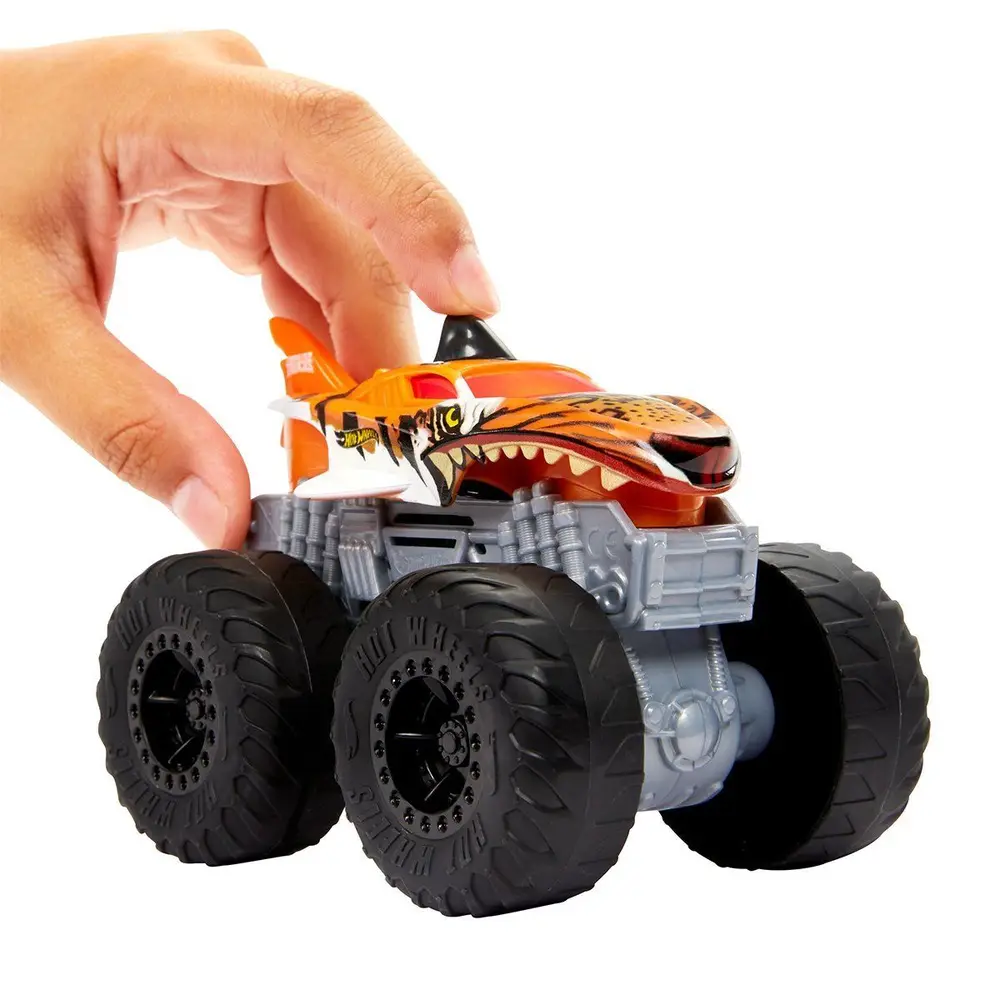 HDX60 Hot Wheels Trucks 1:43 Kükreyen Arabalar 4