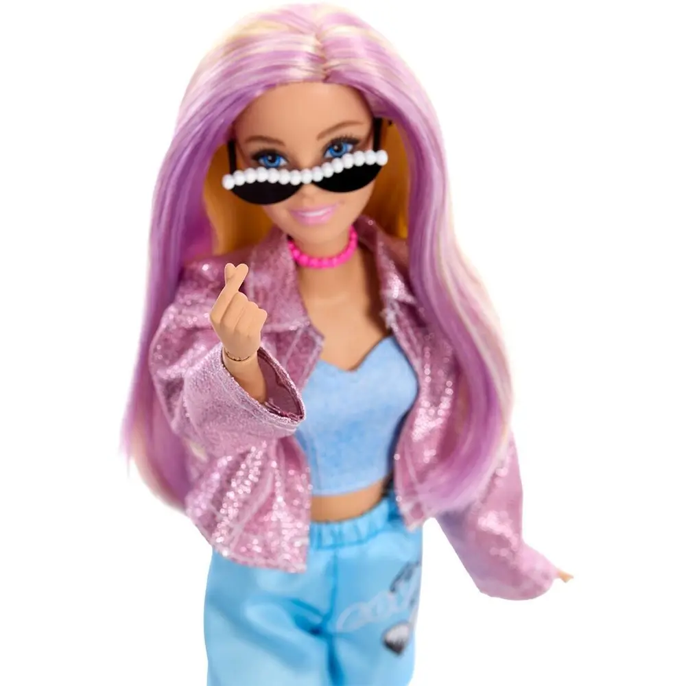 JNC61 DELUXE Fashion Build Up Doll and Accessories 3