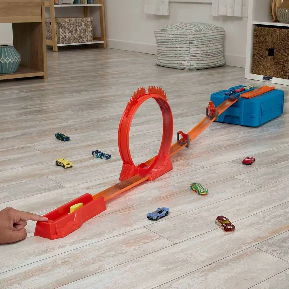 C04 Hot Wheels Track Builder Alev Temalı Akrobasi Seti 6