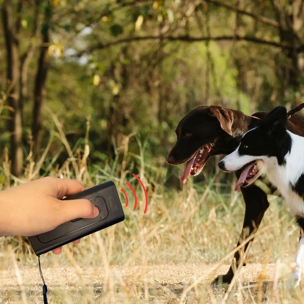 Ultrasonik Zarar Vermeyen Köpek Uzaklaştırıcı ve Eğitici Cihaz 5