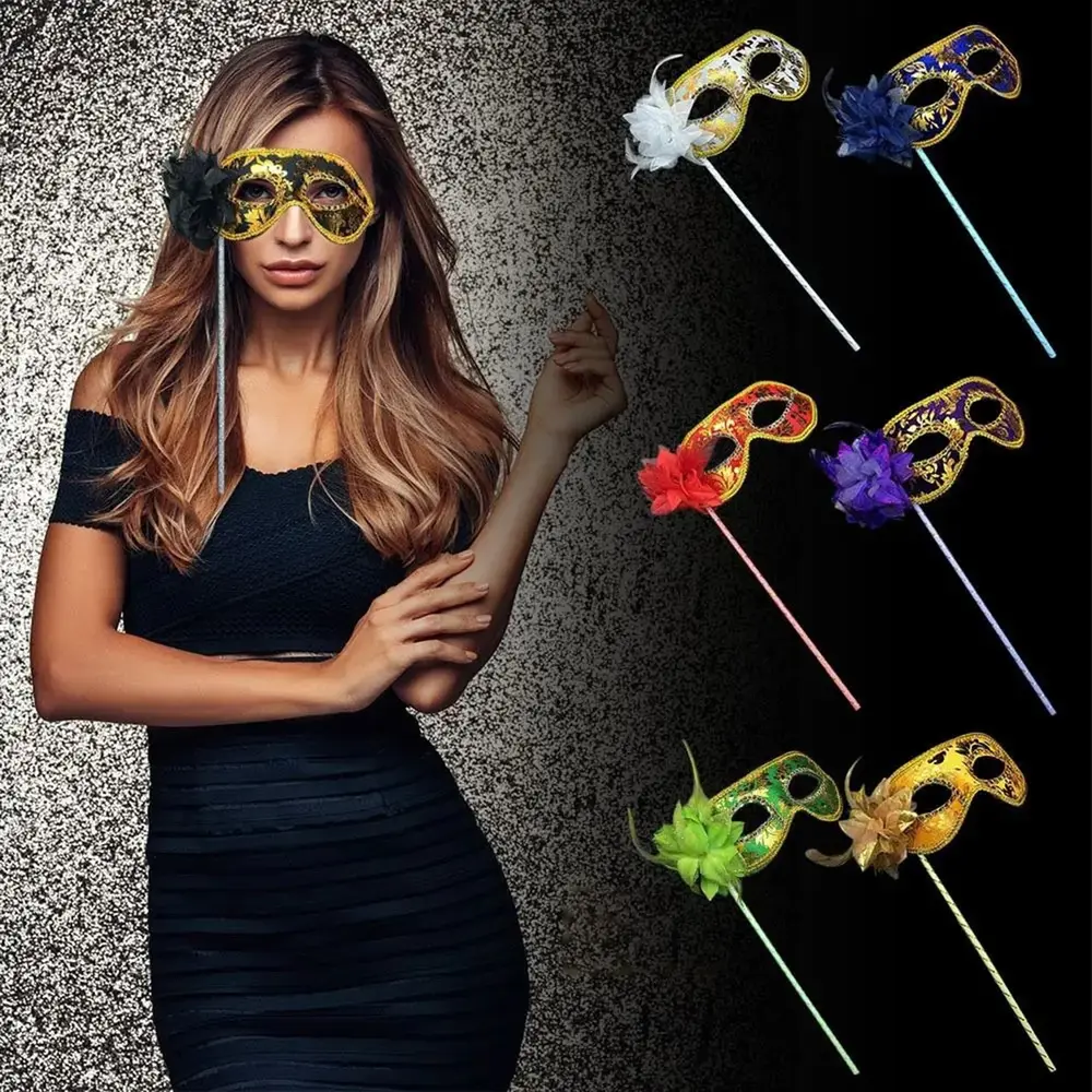Lüks Taşlı Saplı Maskeli B Maskesi Kırmızı Renk 35 cm 2