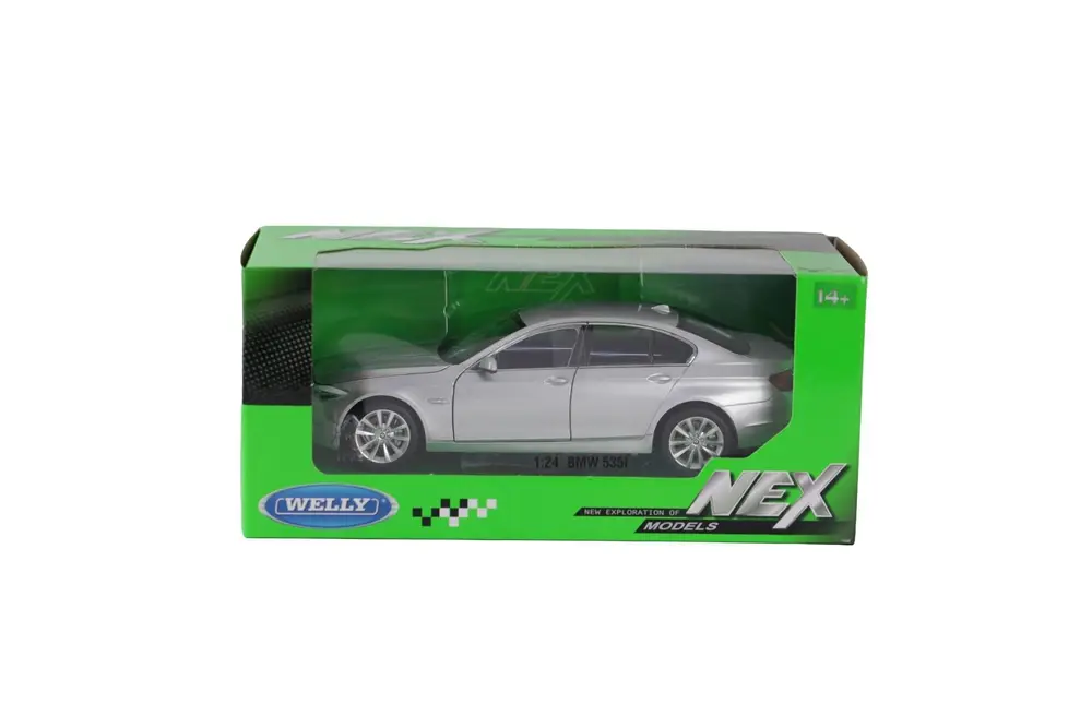 22026 WELLY DIST BMW 535I 12