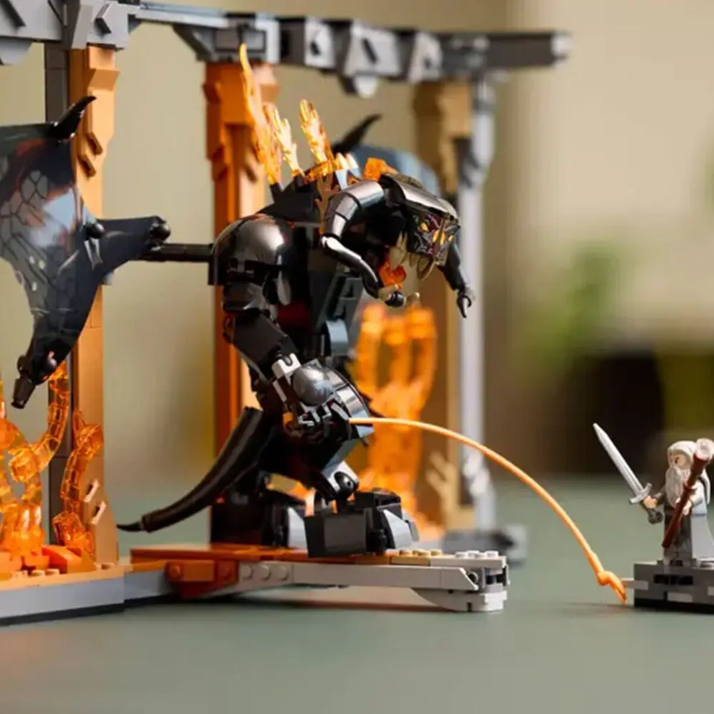 10367 Lego icons - Yüzüklerin Esi: Balrog™ lık Dekoru 1201 parça +18 yaş 4