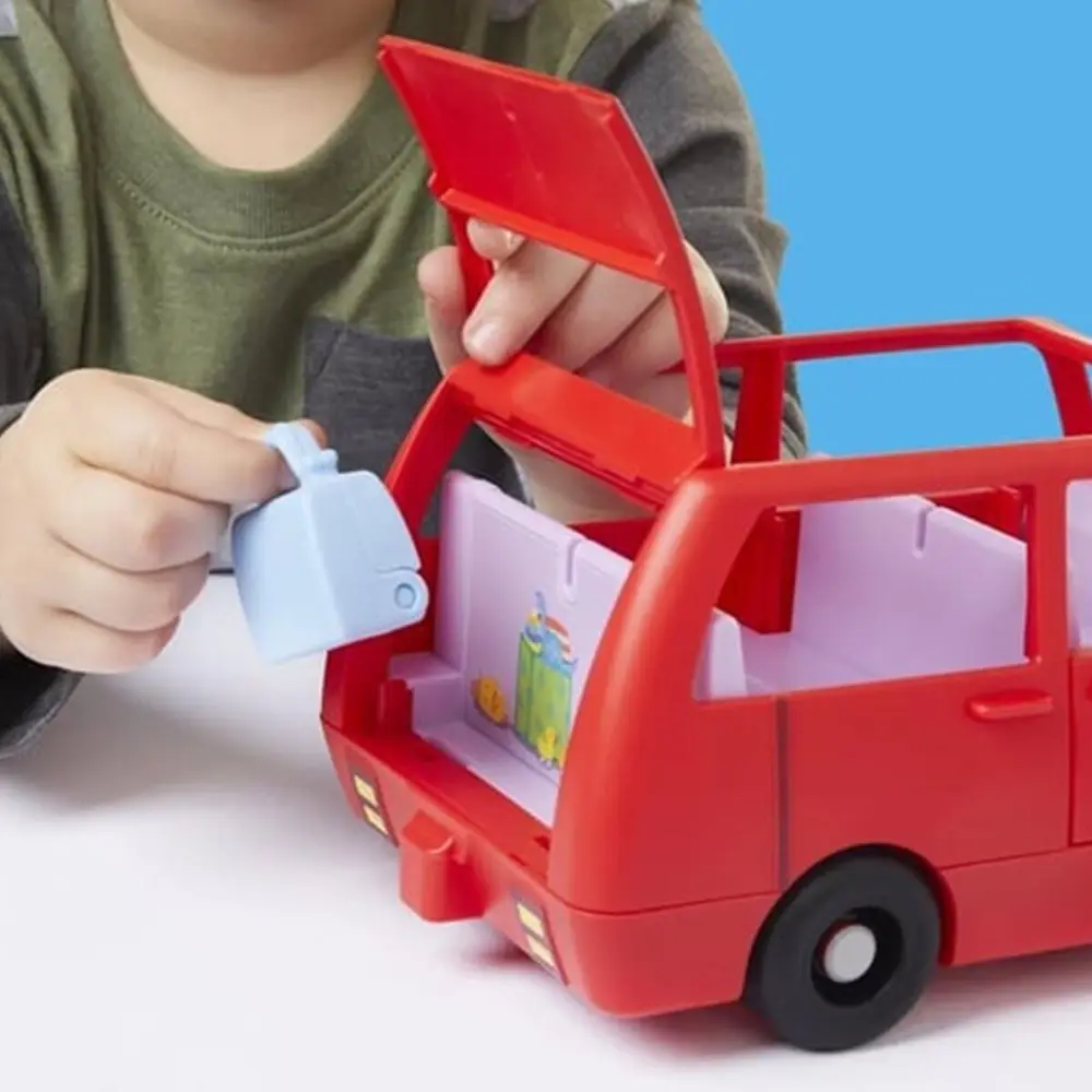 G0541 Peppa Pig Peppanın Büyük Aile Arabası +3 yaş 6