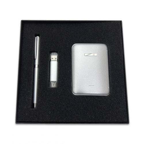 BYL 78 Set: Powerbank - Roller Kalem - USB Bellek 32GB